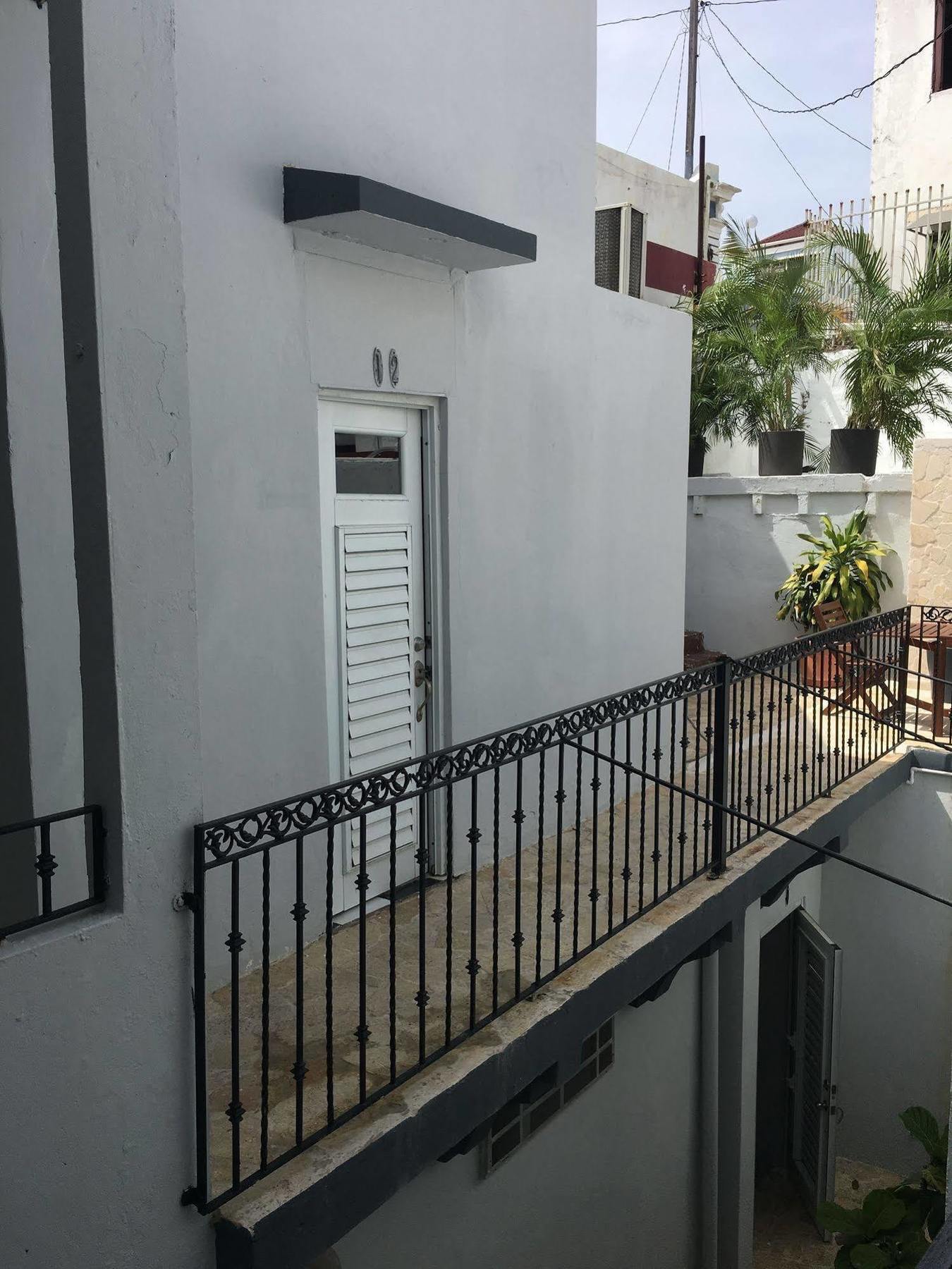 Casa Luna Guest House San Juan Exterior photo